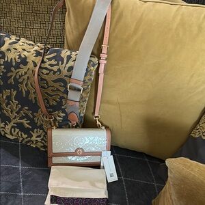 Tory Burch Cream and Tan Women's Bag